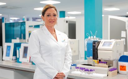 drs. Fleur Koene, MD. Clinical microbiologist at Medical Laboratory Services Curaçao.